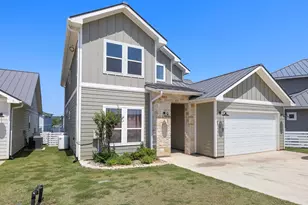 128 Village View Dr, Kingsland, TX 78639 - Photo 2