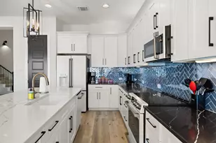 128 Village View Dr, Kingsland, TX 78639 - Photo 14