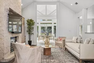 700 Shadow Hill Rd, Horseshoe Bay, TX 78657 - Photo 1