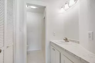 108 Lachite C-290, Horseshoe Bay, TX 78657 - Photo 18