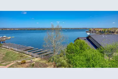 96 Island Dr #32, Horseshoe Bay, TX 78657 - Photo 2