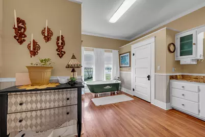 909 Flag Street, Llano, TX 78643 - Photo 18