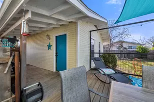 909 Flag St, Llano, TX 78643 - Photo 26