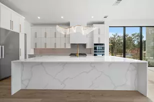 111 Orange Plume, Horseshoe Bay, TX 78657 - Photo 12