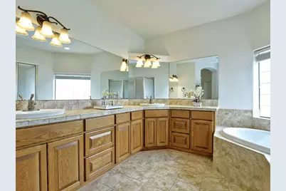 505 Vista View Trail, Spicewood, TX 78669 - Photo 16