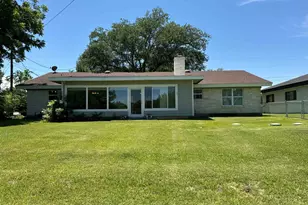 304 E Pheasant Rd, Highland Haven, TX 78654 - Photo 2