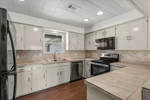 3904 Mountain View Dr, Kingsland, TX 78639 - Photo 8