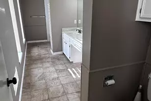 300 B Main St, Marble Falls, TX 78654 - Photo 4