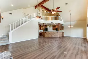 106 Redbud Dr, Spicewood, TX 78669 - Photo 8