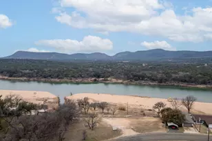 4308 Mountain View, Kingsland, TX 78639 - Photo 28