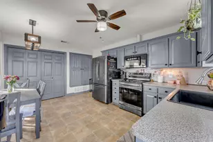 555 Live Oak Dr, Bertram, TX 78605 - Photo 6