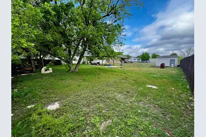 555 Live Oak Drive, Bertram, TX 78605 - Photo 14