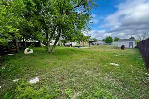 555 Live Oak Dr, Bertram, TX 78605 - Photo 14