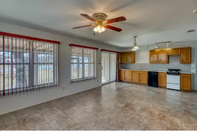 310 N Chaparral, Burnet, TX 78611 - Photo 22