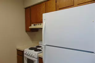 1112 9th St, Marble Falls, TX 78654 - Photo 2