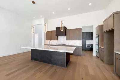 103 Via Roma Court, Horseshoe Bay, TX 78657 - Photo 4