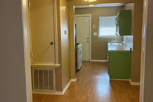 800 S Vanderveer, Burnet, TX 78611 - Photo 8