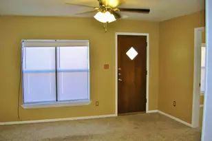 800 S Vanderveer, Burnet, TX 78611 - Photo 4