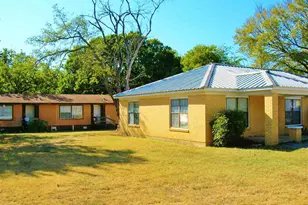 800 S Vanderveer, Burnet, TX 78611 - Photo 14