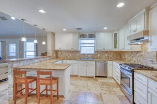 109 Pecan Orchard Ln, Marble Falls, TX 78654 - Photo 6