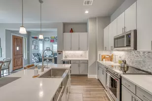 300 Tuscan Dr, Horseshoe Bay, TX 78657 - Photo 8