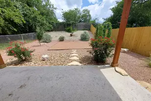 1111 A Cedar Dr, Marble Falls, TX 78654 - Photo 20