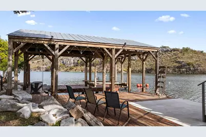 1204 Los Escondidos Street, Marble Falls, TX 78654 - Photo 10