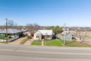 403 W Main St, Llano, TX 78643 - Photo 26
