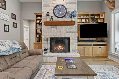 210 Levon Lane, Burnet, TX 78611 - Photo 10