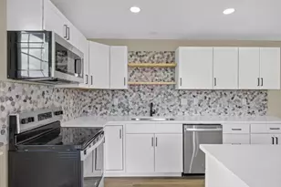 510 Circle Dr, Horseshoe Bay, TX 78657 - Photo 4