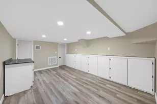 510 Circle Dr, Horseshoe Bay, TX 78657 - Photo 6