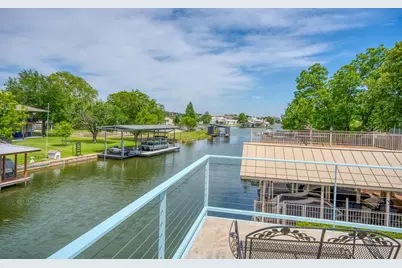 521 E Briarway Drive, Granite Shoals, TX 78654 - Photo 6