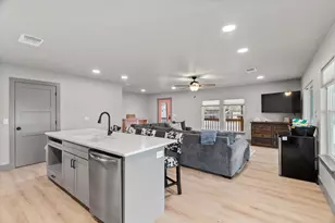 2028 Williams Lakeshore, Kingsland, TX 78639 - Photo 16