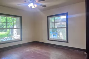 606 E Jackson St, Burnet, TX 78611 - Photo 14