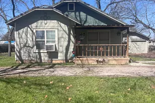 606 E Jackson St, Burnet, TX 78611 - Photo 1