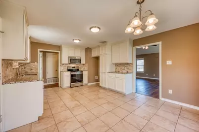 519 Avenue G, Marble Falls, TX 78654 - Photo 10