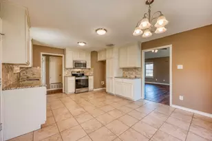 519 Ave G, Marble Falls, TX 78654 - Photo 10