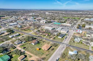 519 Ave G, Marble Falls, TX 78654 - Photo 4