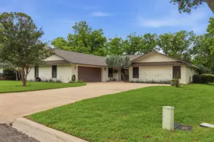 417 Olympia Fields, Meadowlakes, TX 78654 - Photo 4