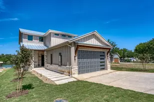 208 E Lakeshore Dr, Sunrise Beach, TX 78643 - Photo 2