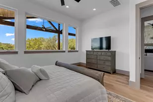 208 E Lakeshore Dr, Sunrise Beach, TX 78643 - Photo 10