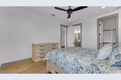 208 E Lakeshore Drive, Sunrise Beach, TX 78643 - Photo 18