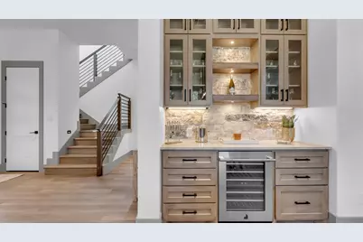 208 E Lakeshore Drive, Sunrise Beach, TX 78643 - Photo 8