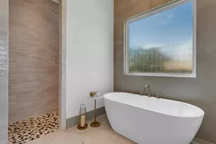 208 E Lakeshore Dr, Sunrise Beach, TX 78643 - Photo 12