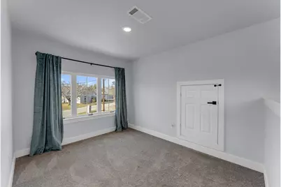 520 E Island Drive, Bluffton, TX 78607 - Photo 24