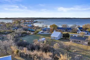 520 E Island Dr, Bluffton, TX 78607 - Photo 30