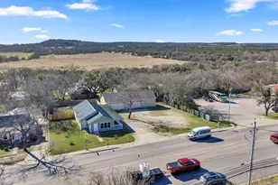 808 N Water St, Burnet, TX 78611 - Photo 28