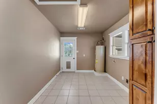 808 N Water St, Burnet, TX 78611 - Photo 18