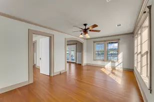 808 N Water St, Burnet, TX 78611 - Photo 6