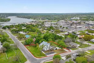 416 Avenue E, Marble Falls, TX 78654 - Photo 30